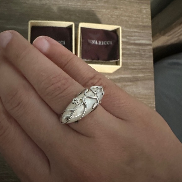 Nina Ricci Sterling Silver Jewelry Set Earrings & Ring (925)with Original Box - Picture 9 of 10